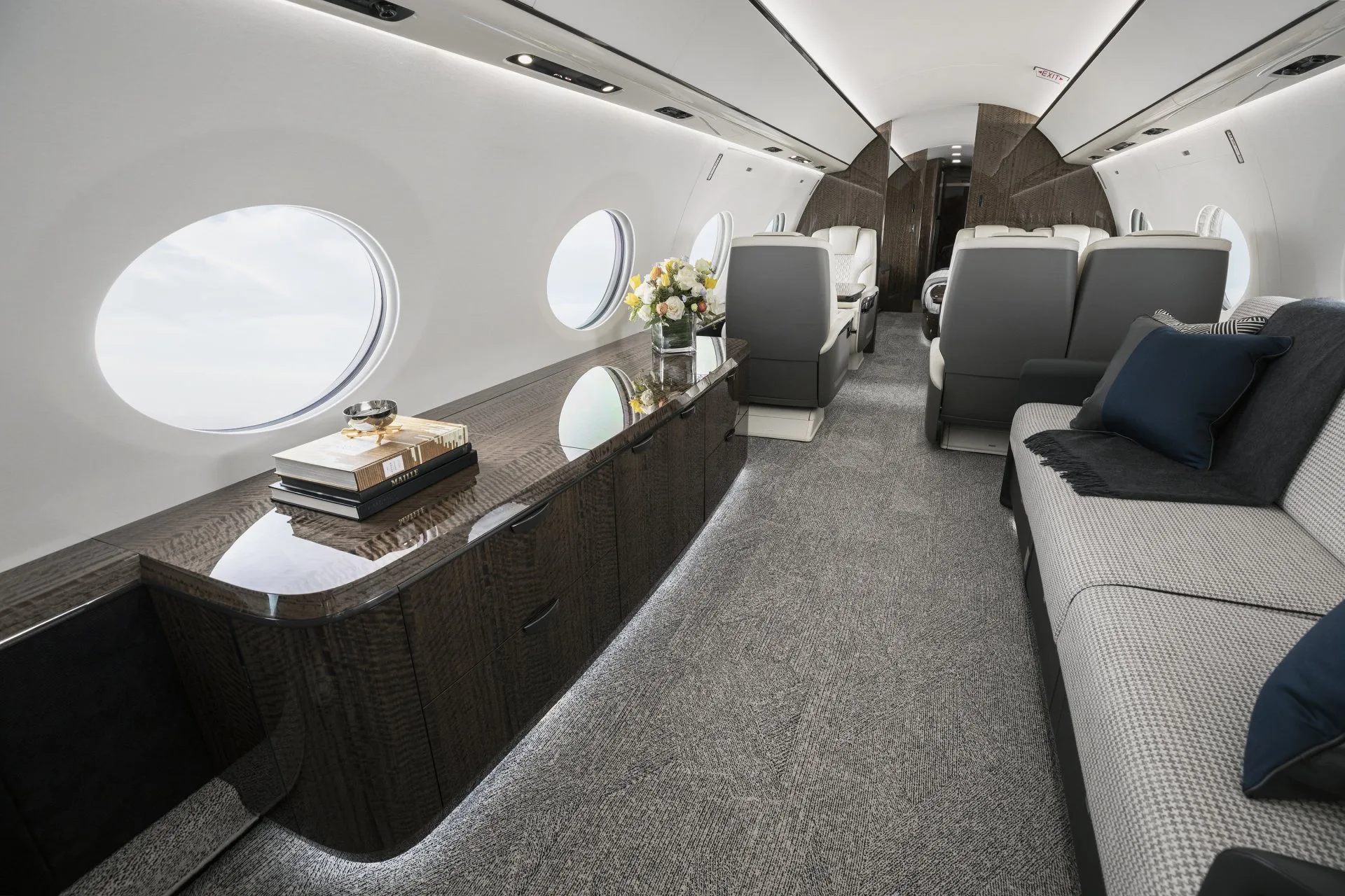 Gulfstream Aerospace G700