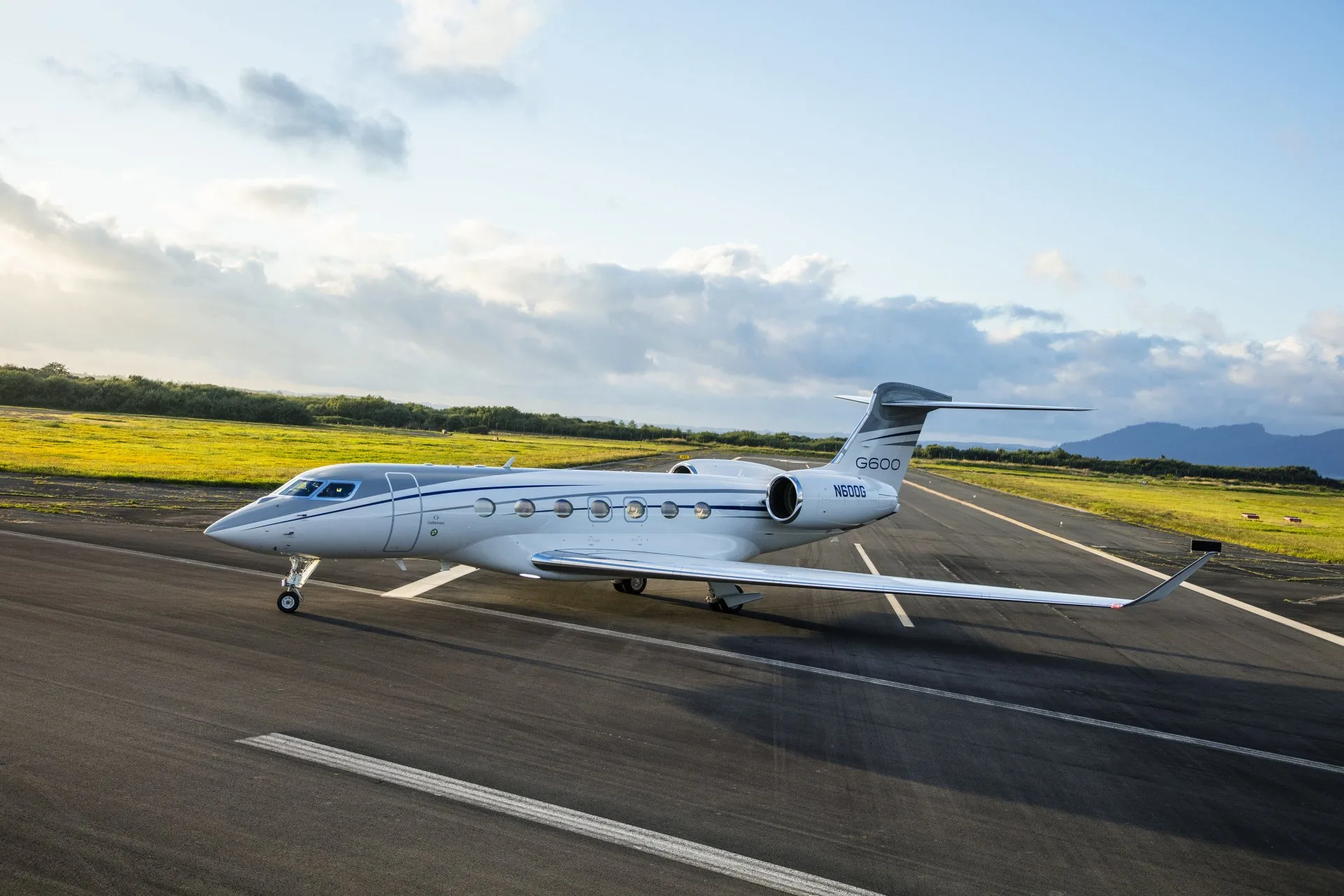 Gulfstream Aerospace G280