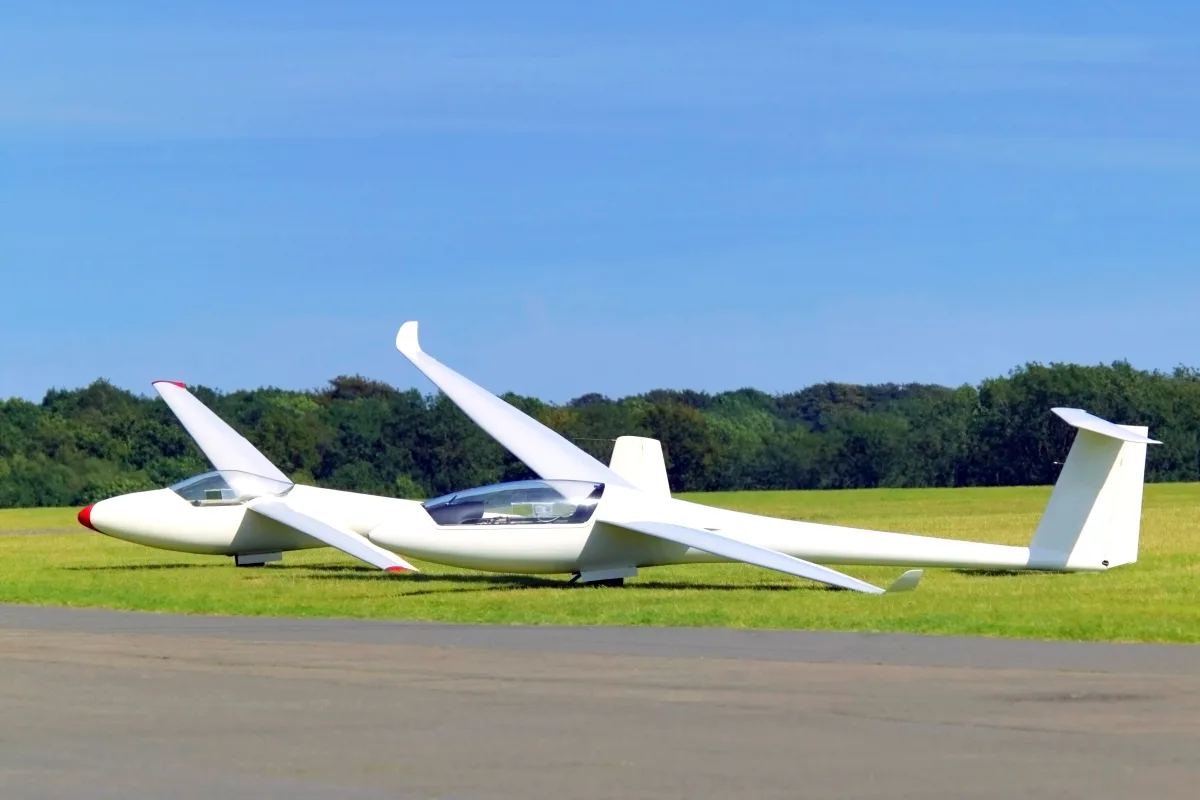 Moderne Segelflugzeuge im Vergleich — von ASK 21 bis Quintus - Aircraft Wissen für Einsteiger