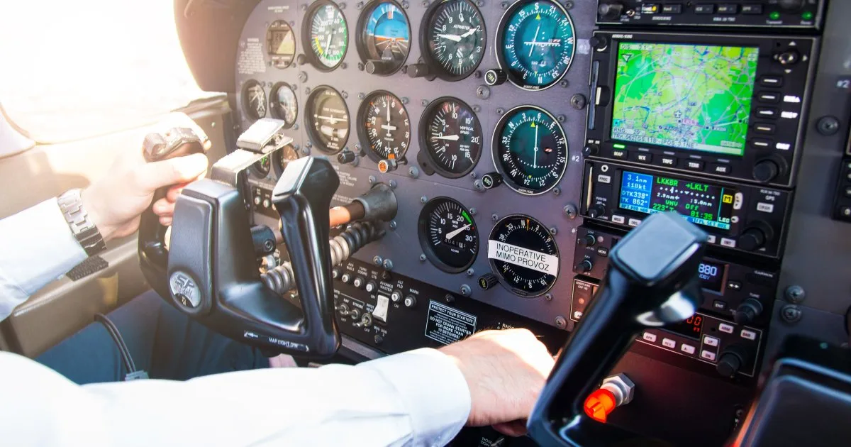 Stress im Cockpit — wie professionelle Piloten damit umgehen - Aircraft Wissen für Einsteiger